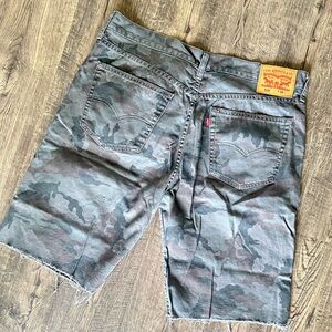 Camo Levi’s 508 Jean shorts